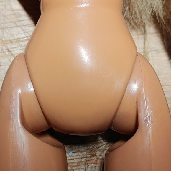 BARBIE Vtg 90s Articulated TERESA Jointed Doll Yoga Green Eyes Fingernails Shoes - Picture 7 of 8